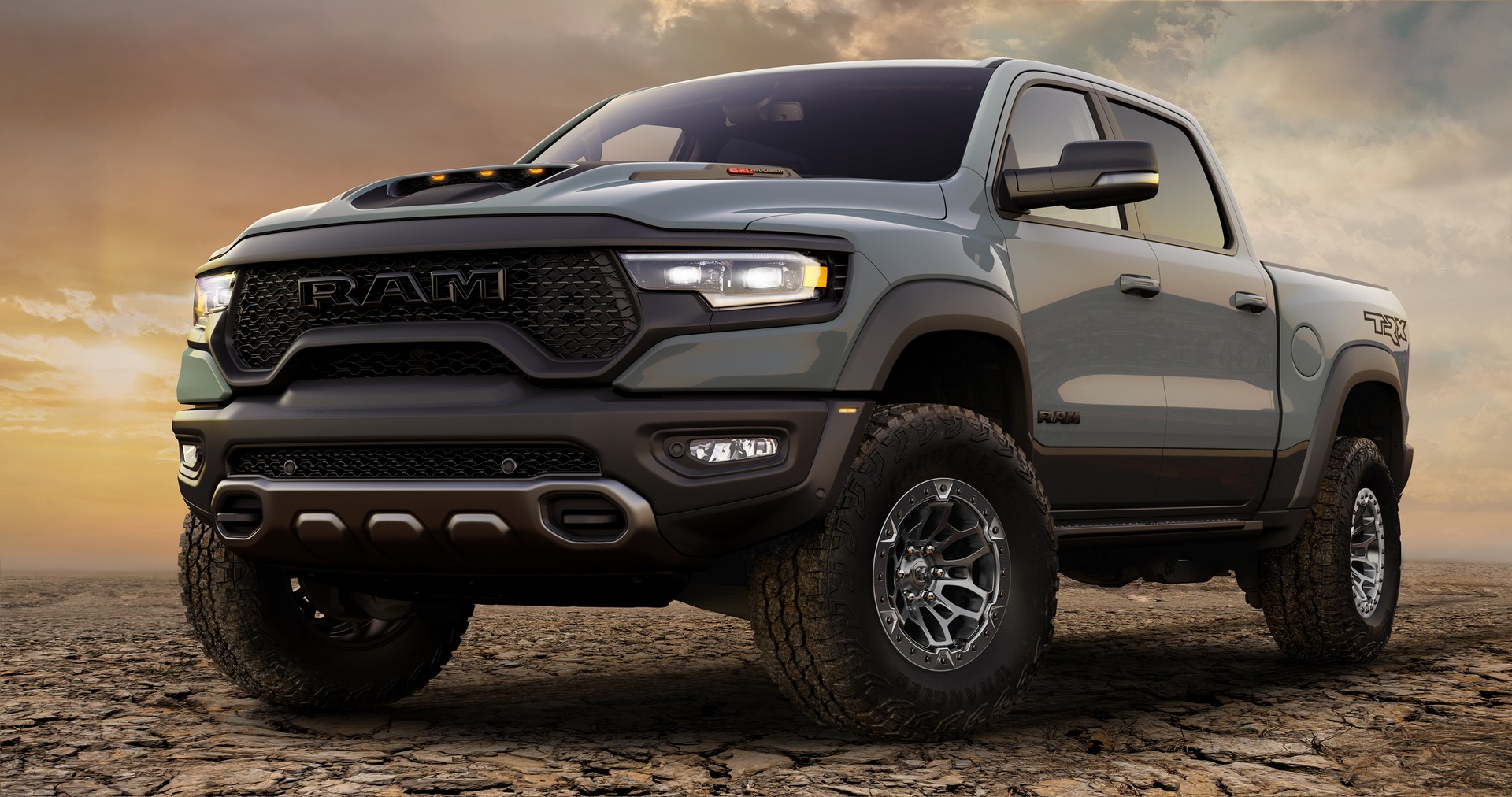 ข้อมูลที่น่าสนใจของ 2021 RAM 1500 TRX นักฆ่า Raptor